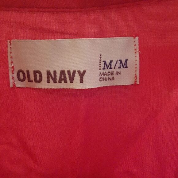 3/$20 Old Navy red woman top shirt sz M - Picture 6 of 10